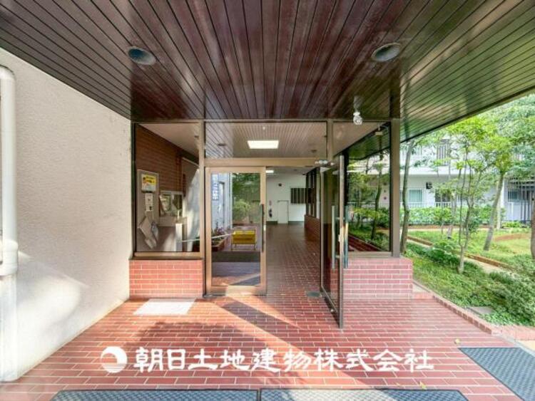 エントランス 【エントランス】将来にわたって資産価値が継続する「上質」な佇まいを目指しました。