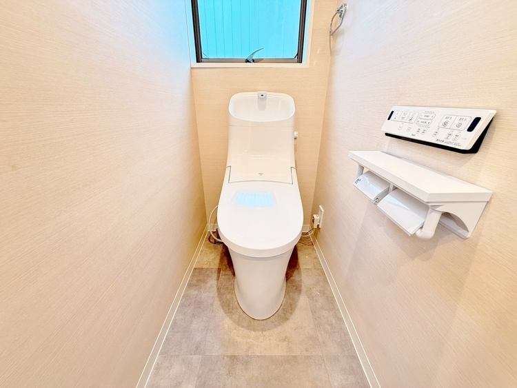トイレ 暮らしの中のさりげないひとときの快適さにも、こだわりを、持って設備を配しております。