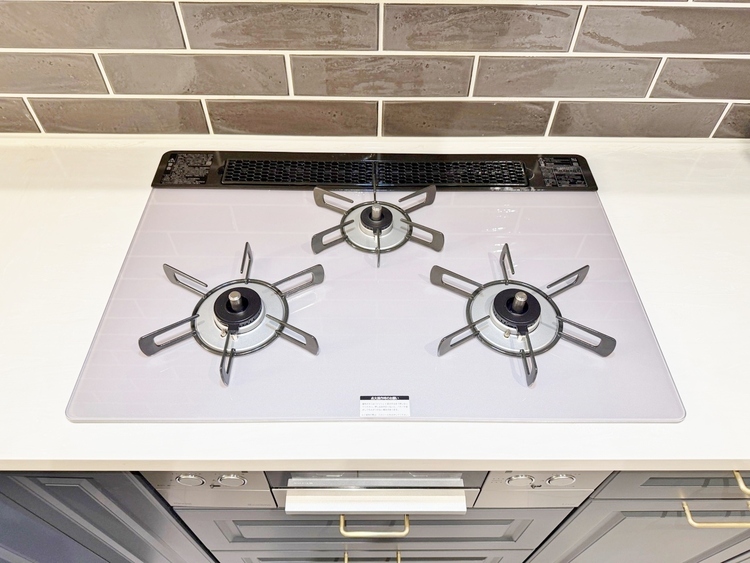 設備 ３口コンロ