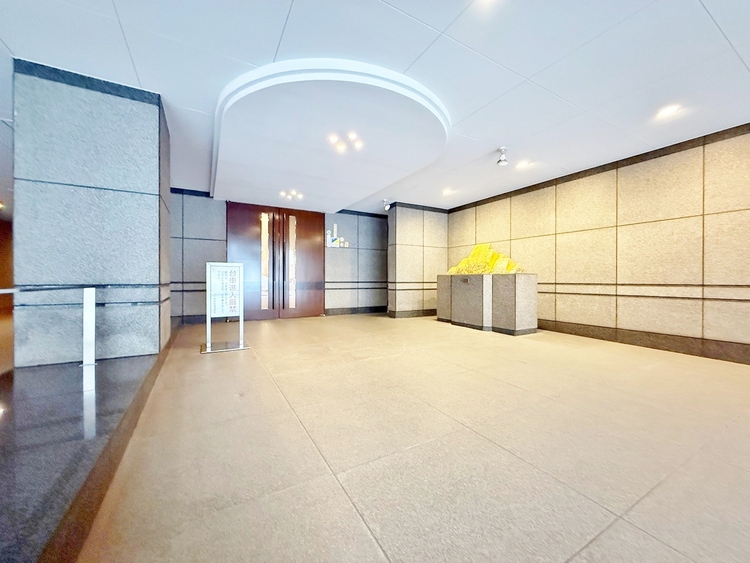 エントランス 外と内をつなぐエントランスは、まさに顔となる場所。