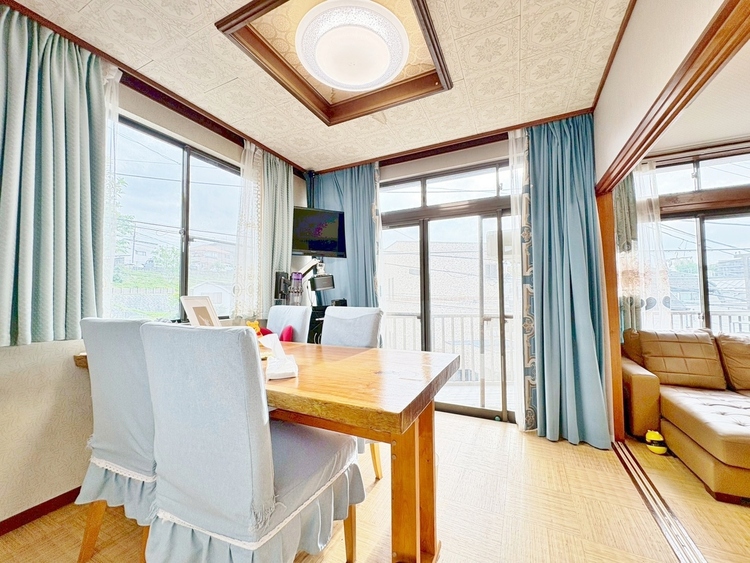 居間 ひとつひとつの空間に宿した機能性、そして美意識。