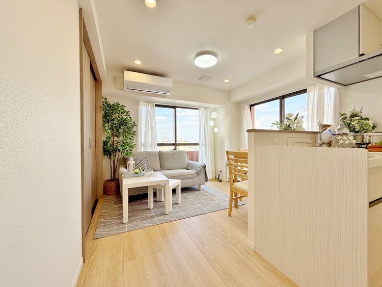 居間 過ごす時間が、たくさんの思い出として紡がれていく場所。