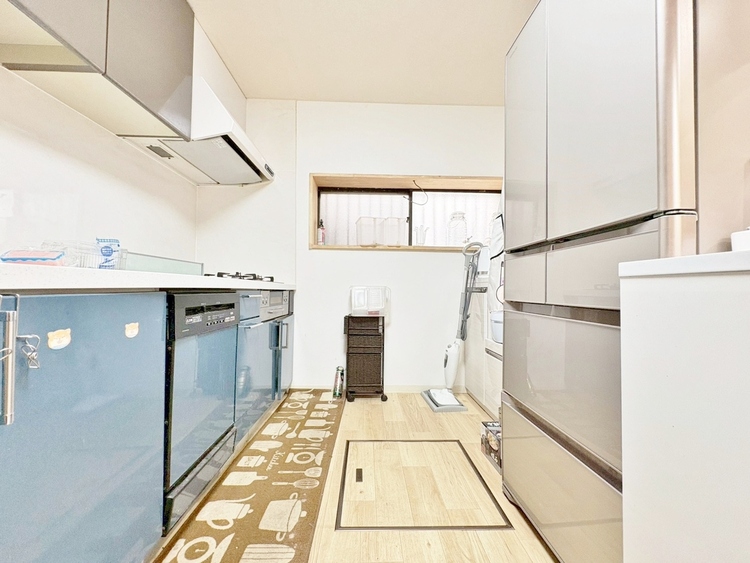 キッチン 洗練されたスタイリッシュなデザイン性と使いやすさを備えた仕様。