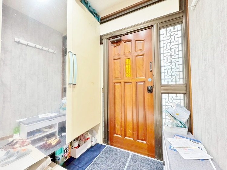 玄関 シューズボックスを完備した玄関です。