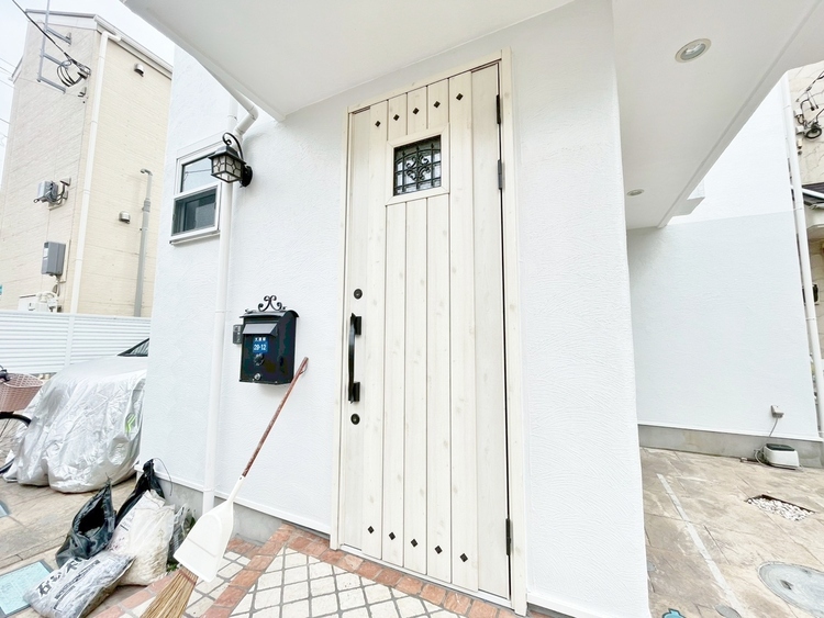 玄関 玄関を開ければ、そこは安らぎのご自宅。