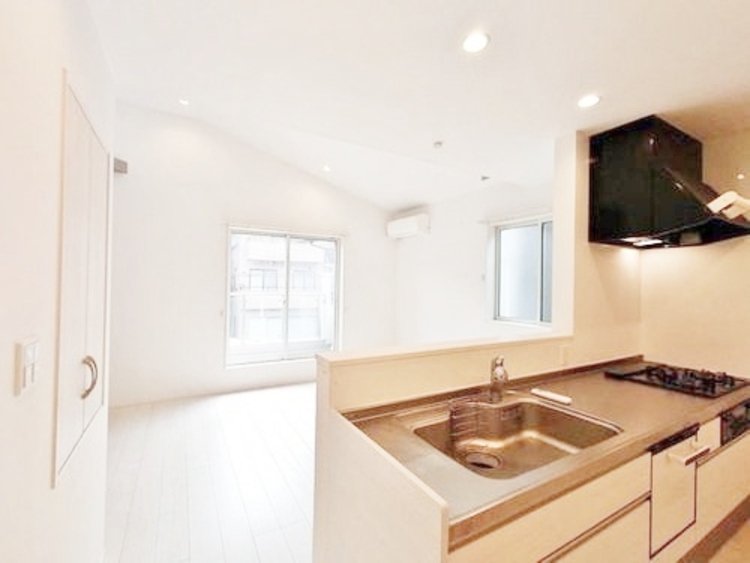 居間 豊かな居住性と、安心感を満たすクオリティが見事に調和した住空間。