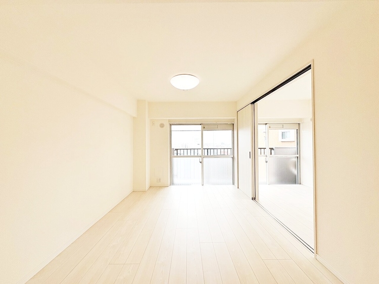 居間 豊かな居住性と、安心感を満たすクオリティが見事に調和した住空間。