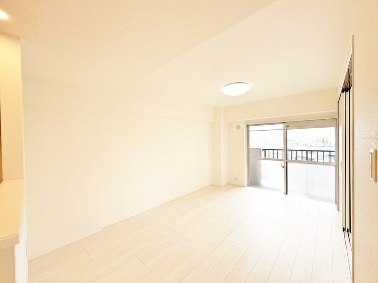 居間 飾り過ぎないシンプルな内装と偏り過ぎないデザインで統一しました。