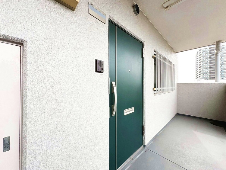 玄関 玄関を開ければ、そこは安らぎのご自宅。