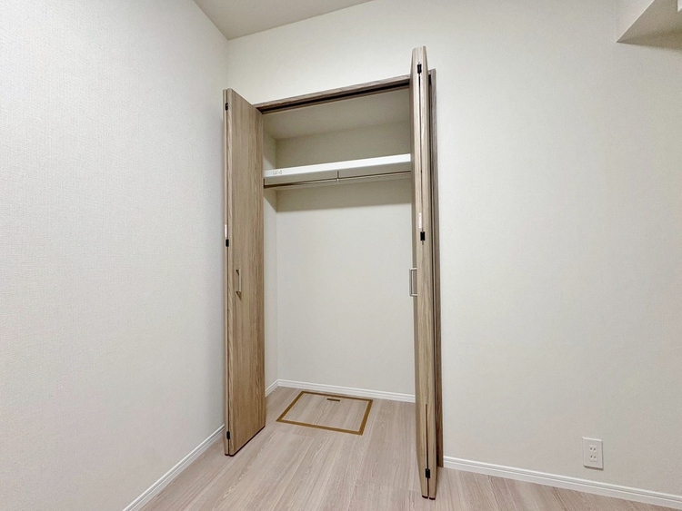 収納 居室にはクローゼットがあり、荷物もスッキリ収納して快適にお過ごしいただけます。