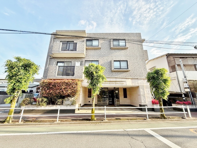 外観 資料には掲載していない情報が、現地にはたくさんあります。是非一度、現地をご確認ください。