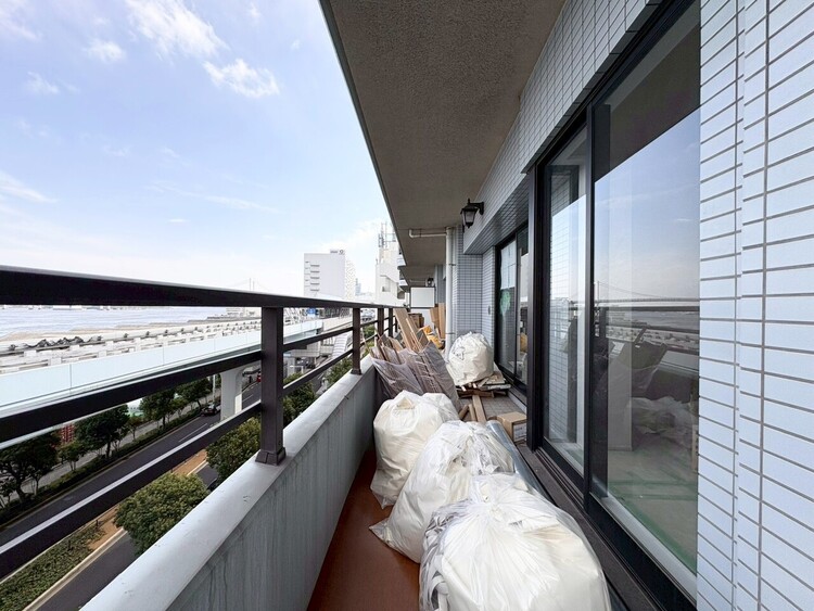 その他 朝の澄んだ空気や、夕方に吹く清々しい風を感じられるバルコニー。