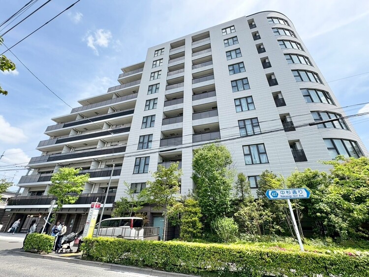 その他 飽きのこないシンプルモダンな外観です。