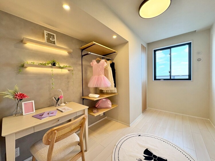 その他 清かで艶やかな時間をもたらしてくれる室内です。