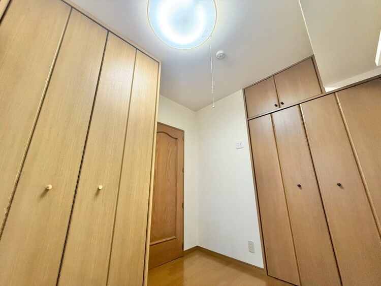 その他 清かで艶やかな時間をもたらしてくれる室内です。