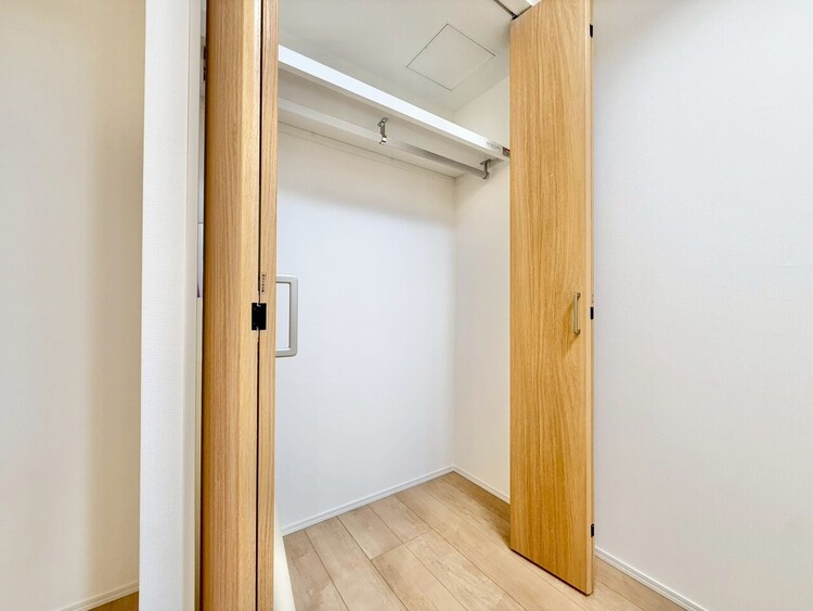 その他 家電やスーツケース、ストック品など何でも片付く嬉しい空間です。