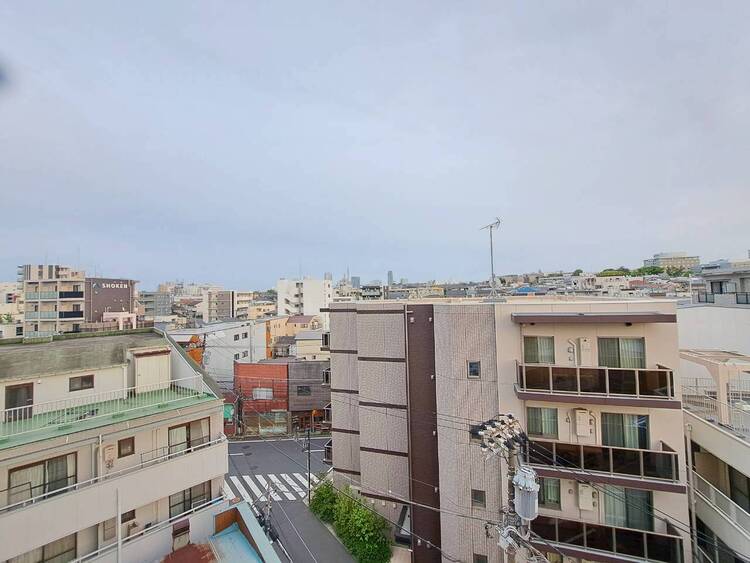 その他 眺望や窓からの景色が良いと、家で過ごす時間も快適です。