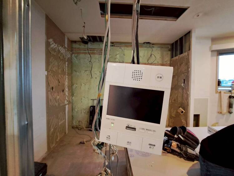 その他 誰が来てもわかる様にモニター付きインターホンを設置。