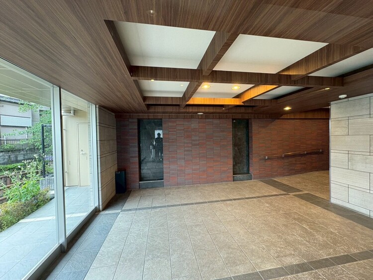 その他 館内は静寂な中が保たれており、管理が行き届いている印象を受けました。