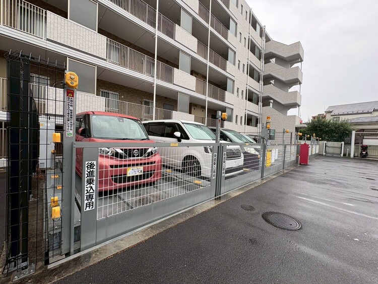 その他 駐車スペースが嬉しいですね。※空き状況は都度ご確認下さい。