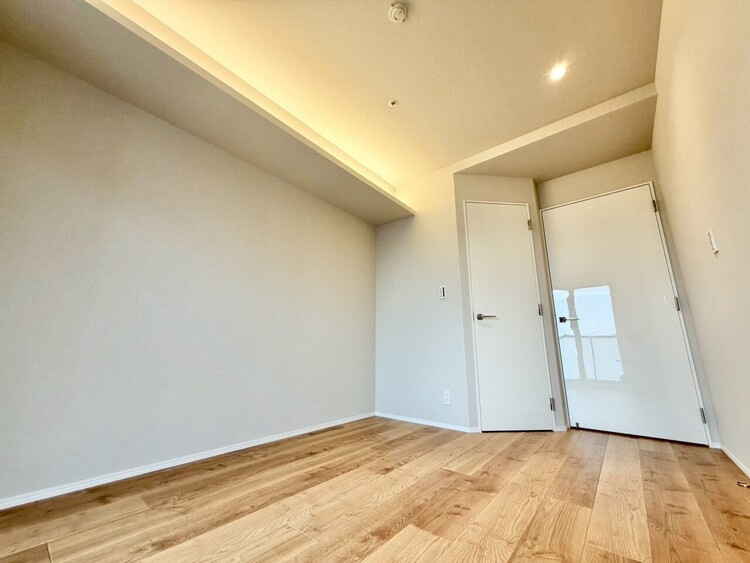 その他 清かで艶やかな時間をもたらしてくれる室内です。