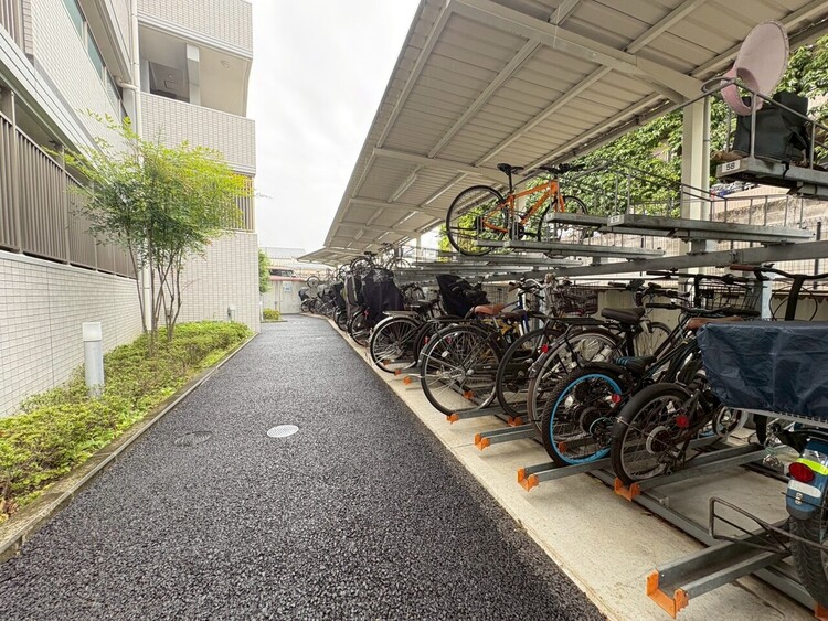 その他 駐輪場も綺麗に整頓されています。※空き状況は都度ご確認下さい。