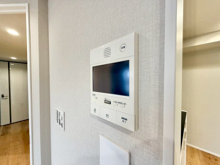 その他 誰が来てもわかる様にモニター付きインターホンを設置。