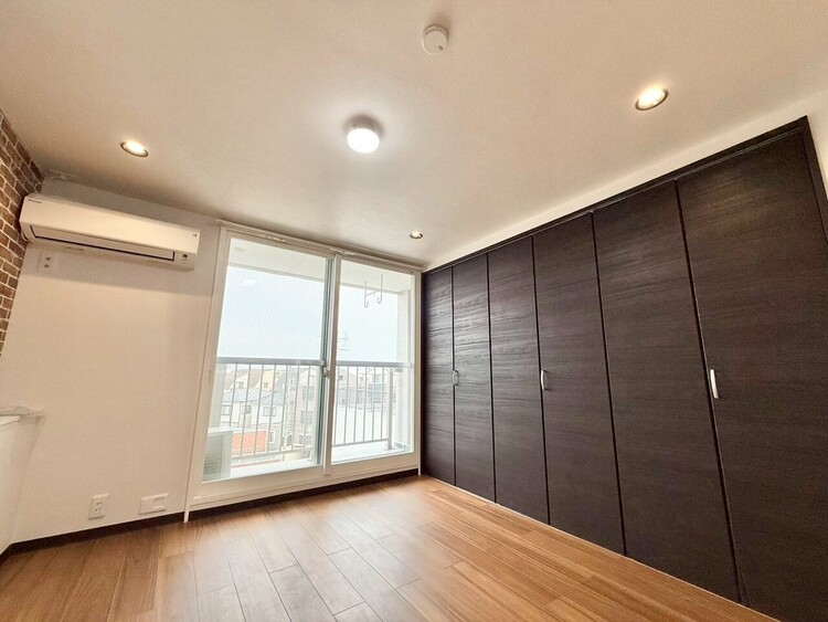 その他 清かで艶やかな時間をもたらしてくれる室内です。