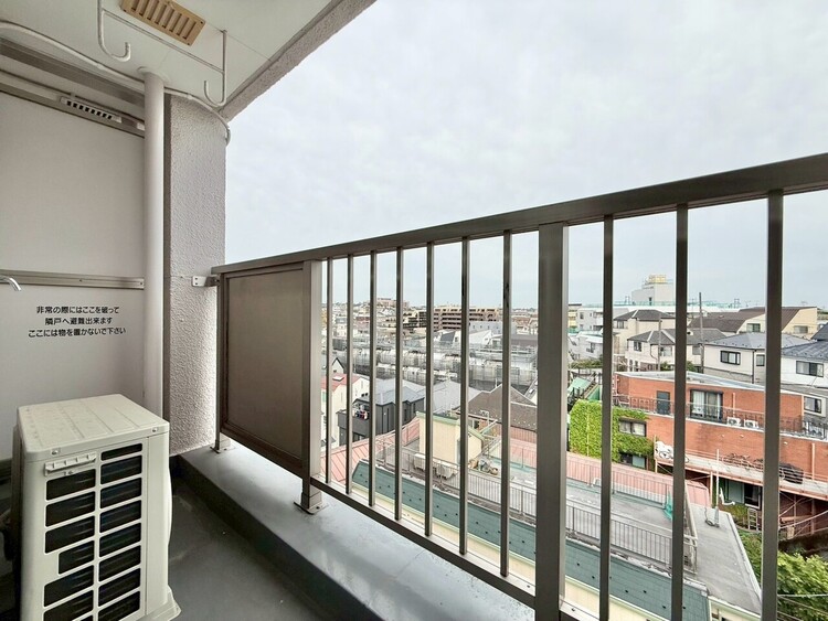 その他 朝の澄んだ空気や、夕方に吹く清々しい風を感じられるバルコニー。