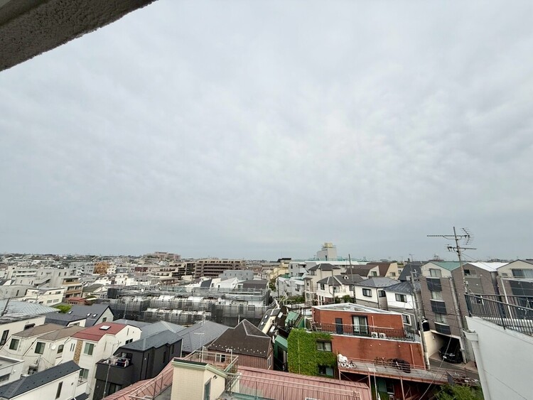 その他 眺望や窓からの景色が良いと、家で過ごす時間も快適です。