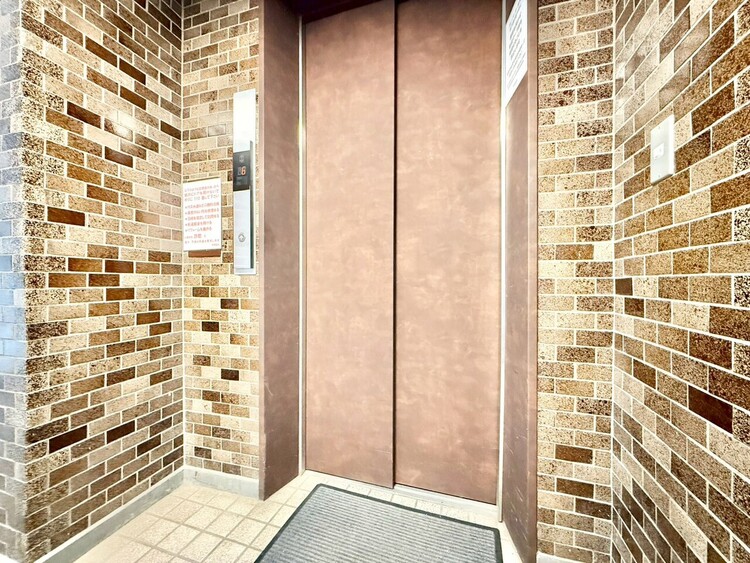 その他 エレベーター完備のため荷物が多くなっても安心。