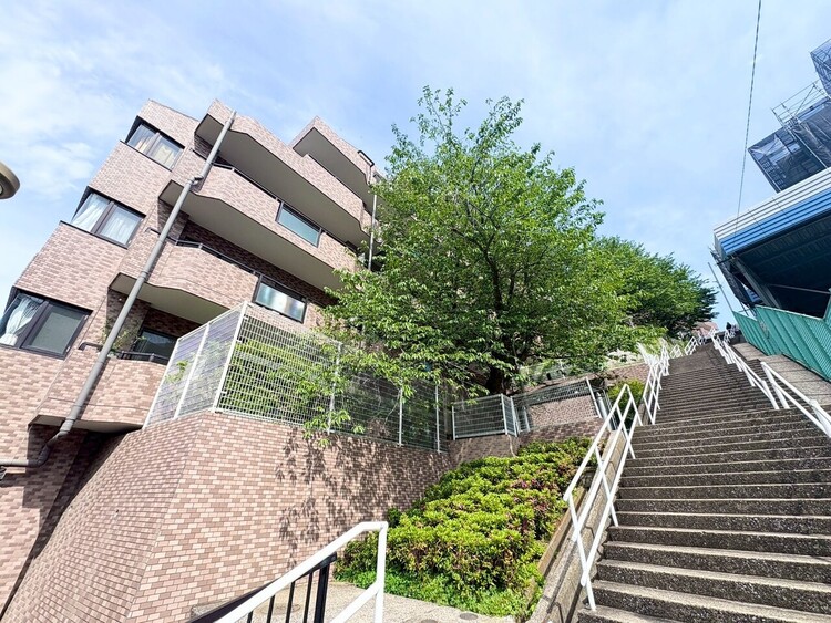 その他 飽きのこないシンプルモダンな外観です。