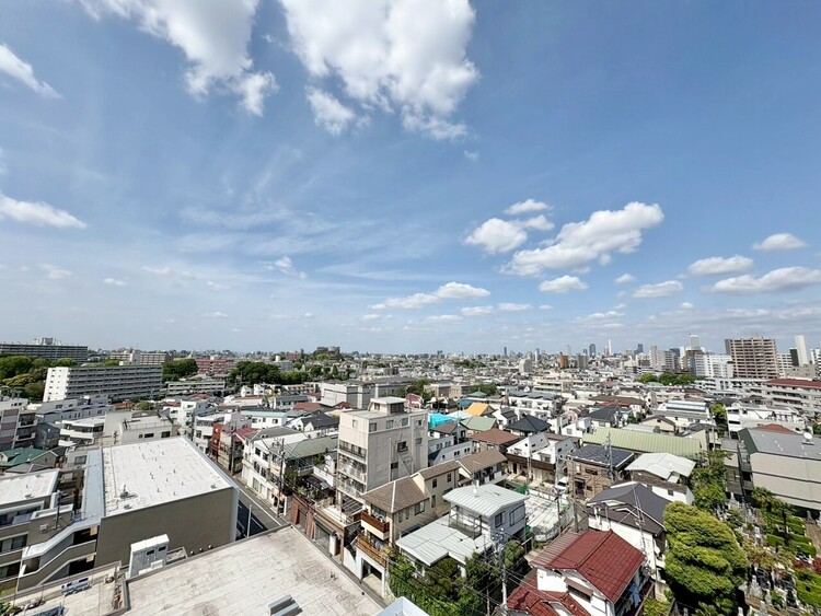 その他 眺望や窓からの景色が良いと、家で過ごす時間も快適です。