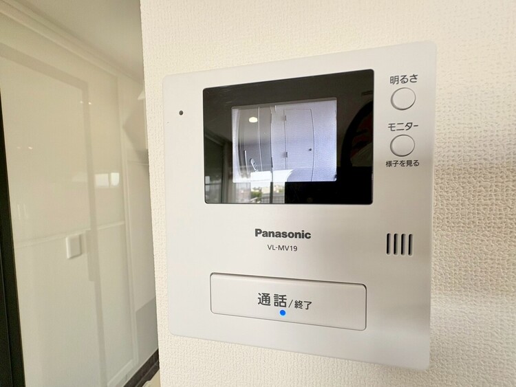 その他 誰が来てもわかる様にモニター付きインターホンを設置。