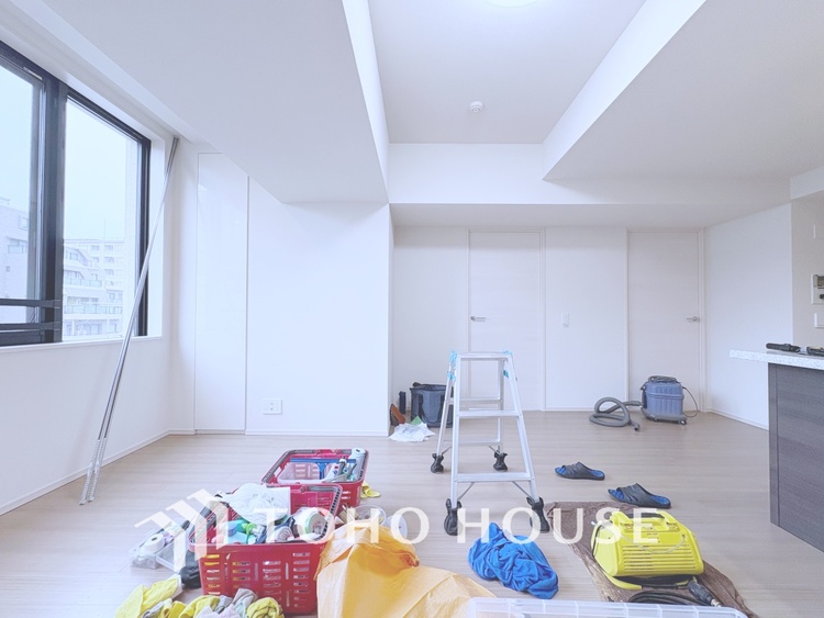 内装 【LIVING】◆住む喜び、楽しさ、感動◆を君と共有したい。いつまでもずっと家族を見渡せるこの広い空間で。