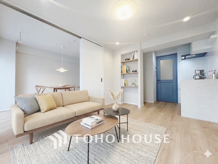 内装 【PRIVATE ROOM】※この画像の家具の配置には、生成AIによる加工を施しております。なお、家具や調度品は、販売価格に含まれません。