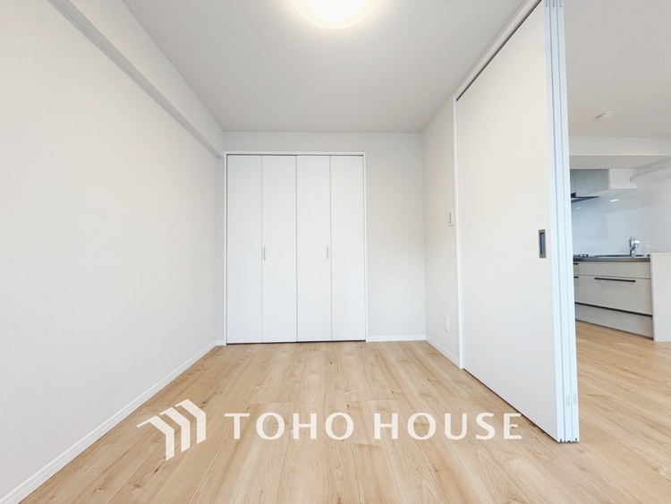 内装 【PRIVATE ROOM】◆属毛離裏◆子は父を手本とし、母に愛育されて成長する。家族の深い繋がり。いつまでも大切にしたい。