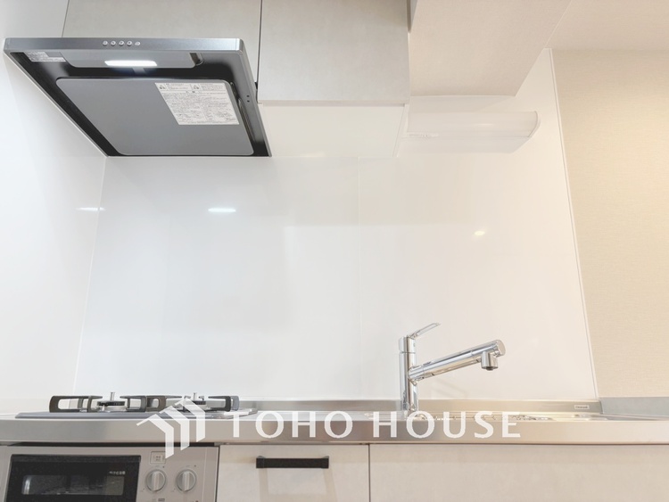 キッチン 【KITCHEN】◆ワクワク◆開放的で機能性も高いシステムキッチン。お子様は毎日のご飯にワクワク！