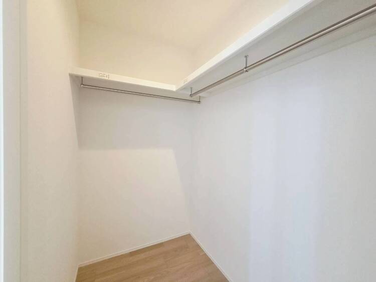 その他 収納スペースが付いていて、お部屋を広く使っていただけます。