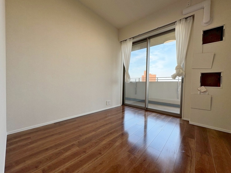 その他 清かで艶やかな時間をもたらしてくれる室内です。