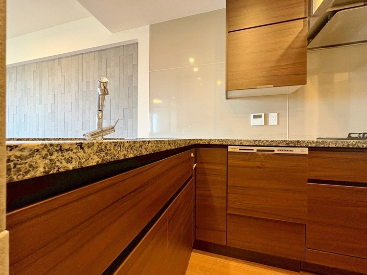 その他 使いやすくスタイリッシュなキッチン空間になっております。