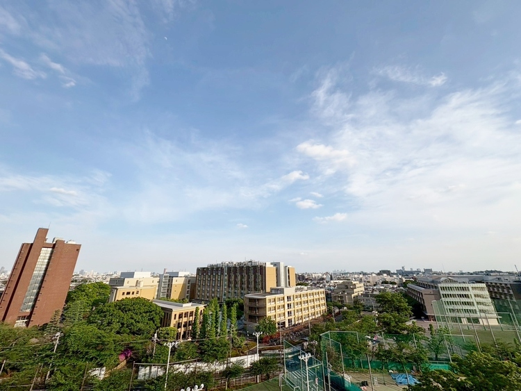 その他 眺望や窓からの景色が良いと、家で過ごす時間も快適です。