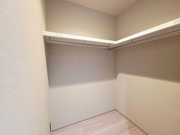 その他 収納スペースが付いていて、お部屋を広く使っていただけます。