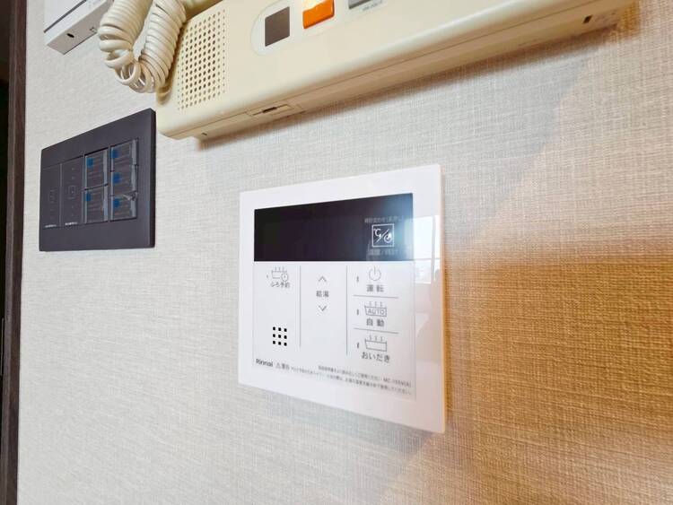 その他 見やすい画面で操作しやすい給湯パネル。