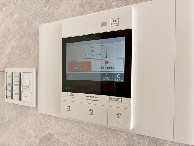その他 誰が来てもわかる様にモニター付きインターホンを設置。