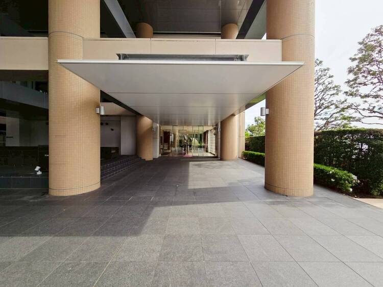 その他 上質感漂う玄関アプローチです。