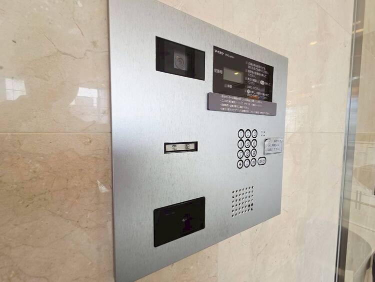 その他 誰が来てもわかる様にモニター付きインターホンを設置。