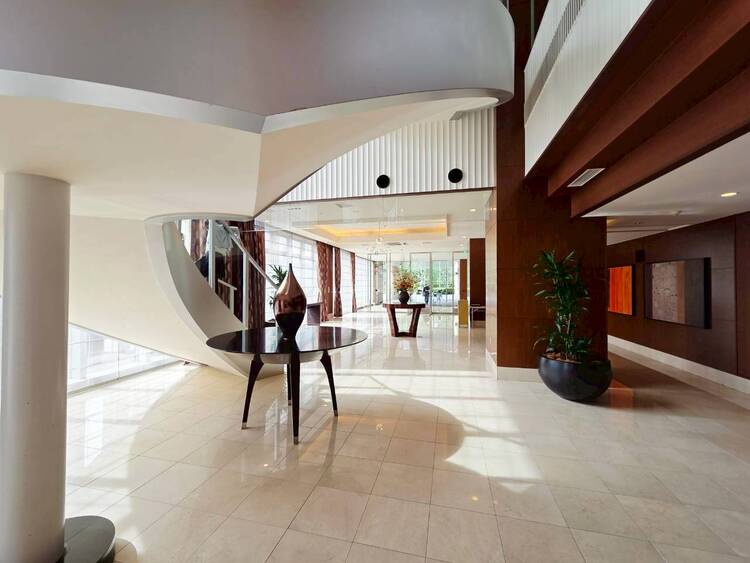 その他 館内は静寂な中が保たれており、管理が行き届いている印象を受けました。