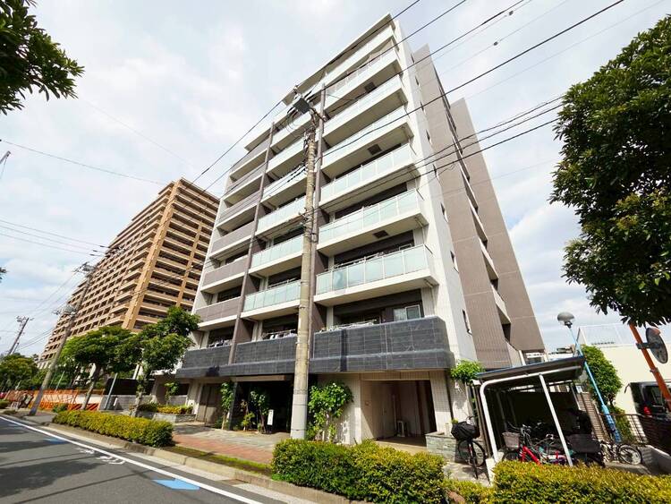 その他 飽きのこないシンプルモダンな外観です。