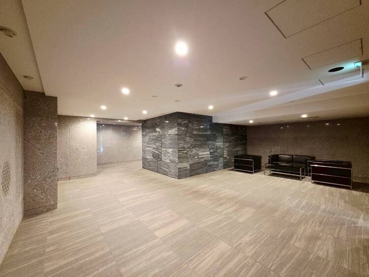 その他 館内は静寂な中が保たれており、管理が行き届いている印象を受けました。